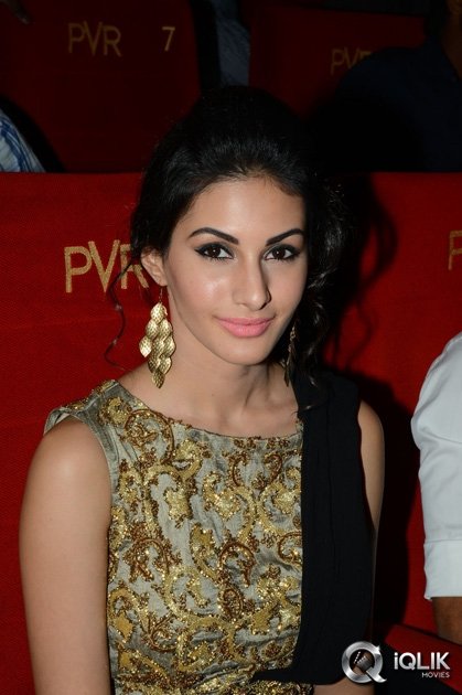 Amyra-Dastur-at-Anekudu-Movie-Audio-Launch